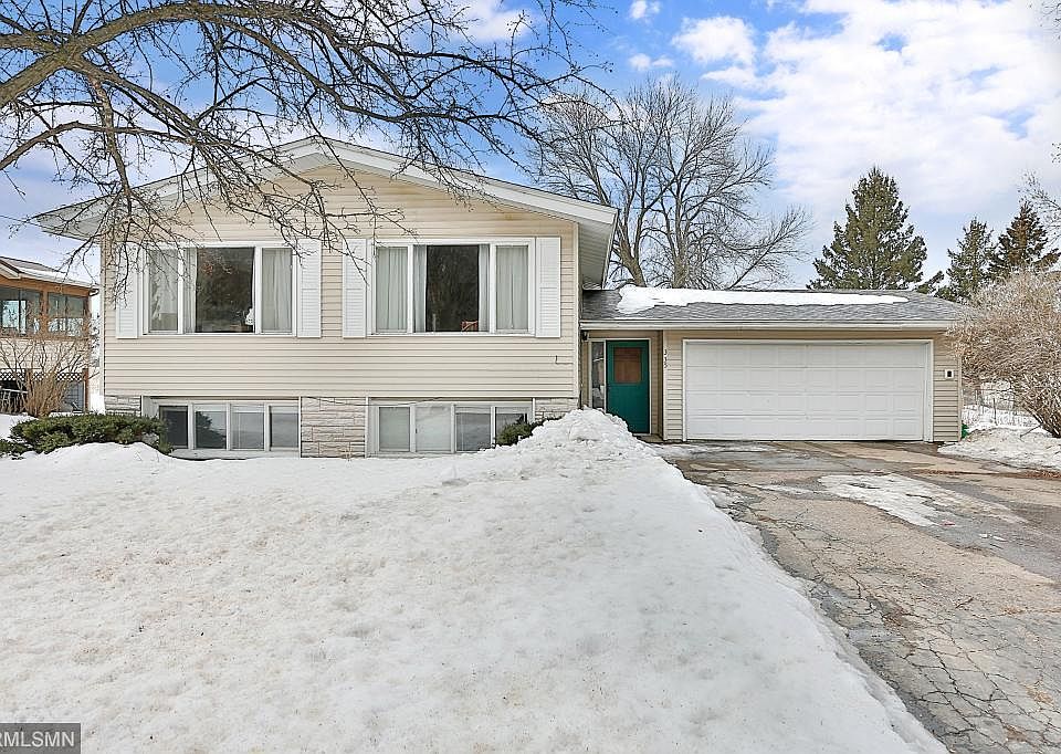 1st image of 335 Peterson Dr