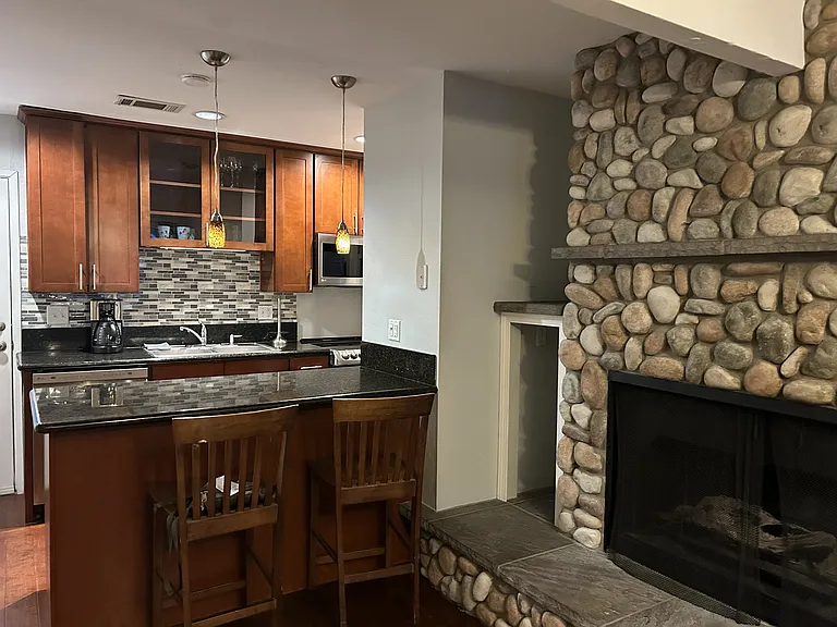 1410 Ski Run Blvd — Photo 5