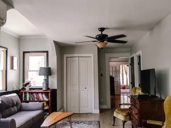 (undisclosed Address), Farmington, NH 03835