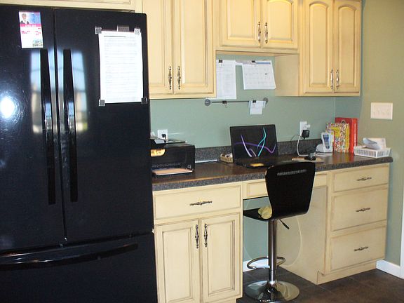 Desk area in Kitchen 