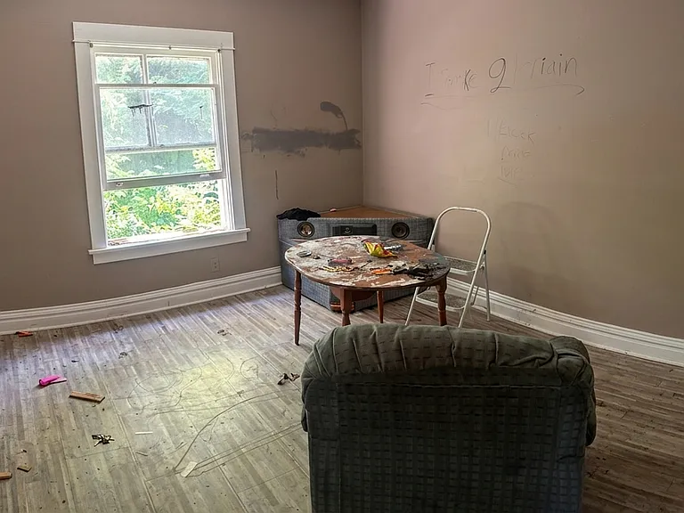 7014 Greenway Ave — Photo 2