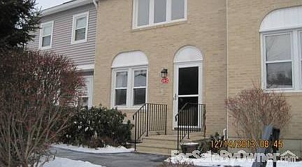 1st image of 14 Oakwood Cir APT 2