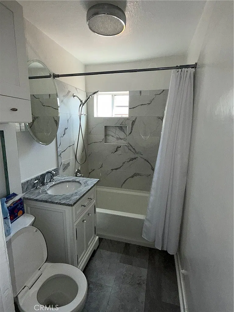 2 bed, 700 sqft, $2,500 — Photo 4