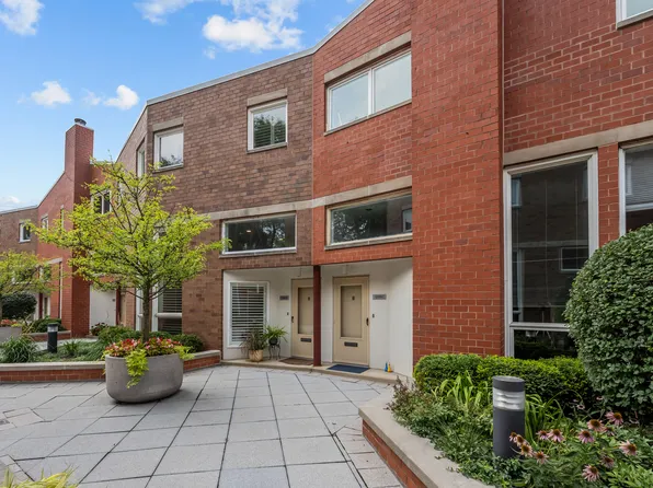 1219 Central St APT B, Evanston, IL 60201