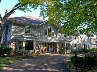 424 W Sibley St, Park Ridge, IL 60068