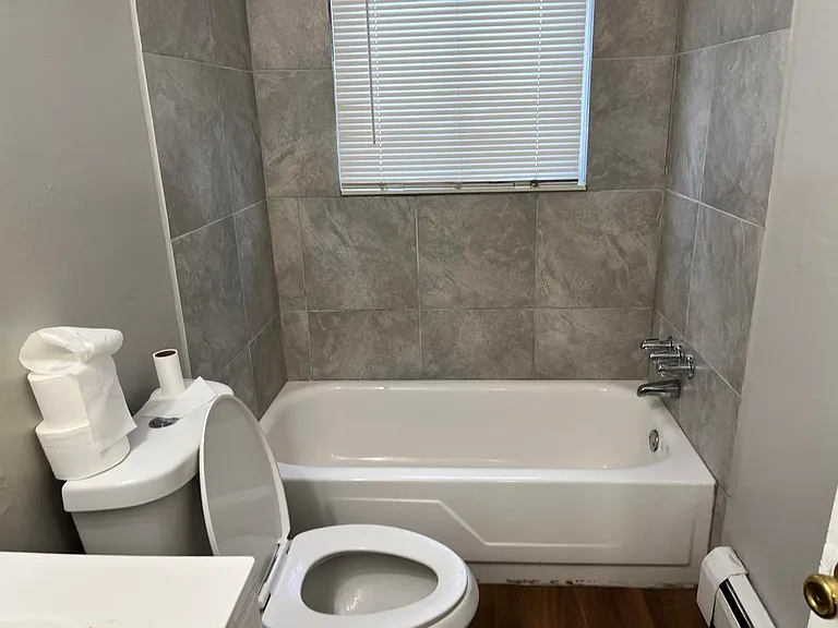6930 Yale St #5 — Photo 8