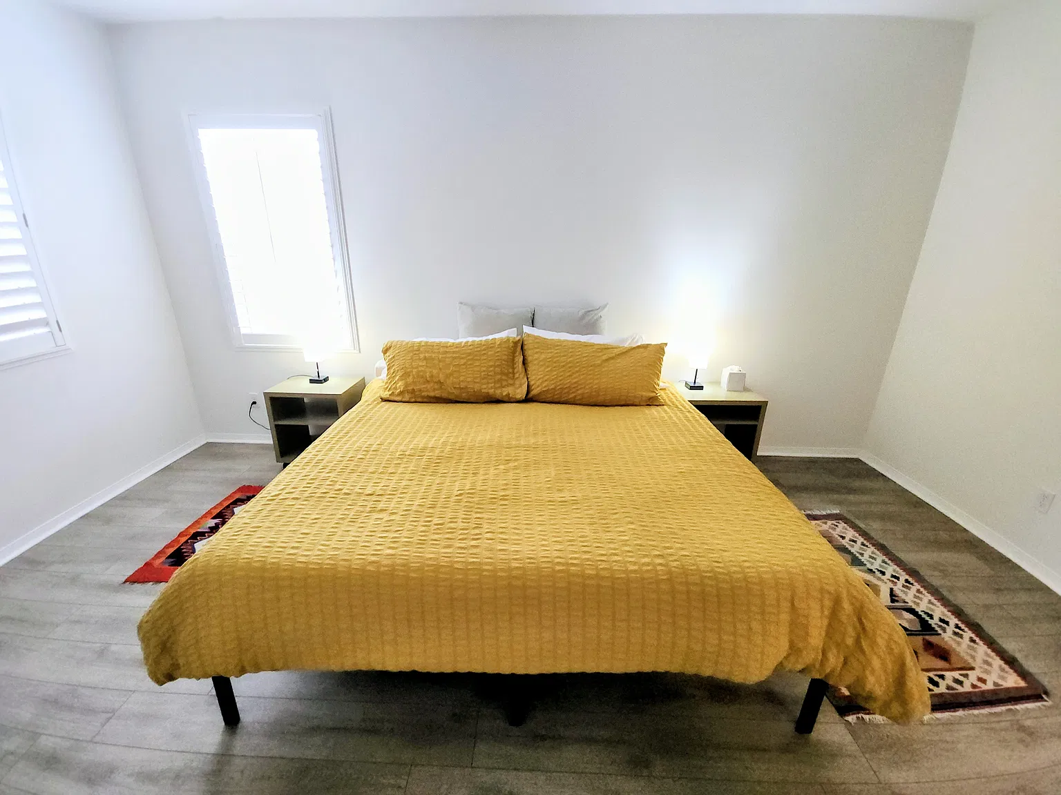 3 bed, 2.5 bath, 1960 sqft, $6,430 — Photo 3