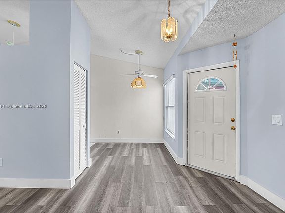 5th image of 4580 Challenger Way APT 74