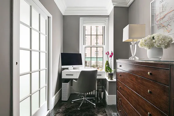 Sold by Compass | media 7