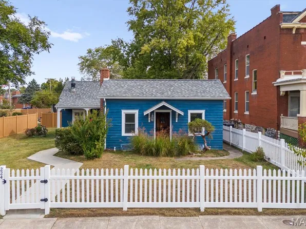 224 N Jackson St, Belleville, IL 62220