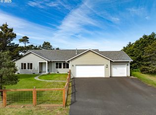 89650 Sea Breeze Dr, Warrenton, OR