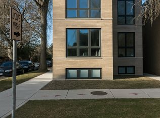 2224 W Addison St #G, Chicago, IL 60618