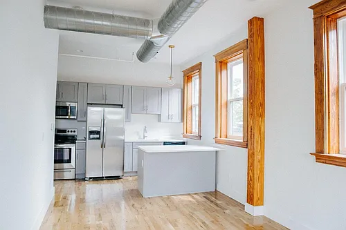 1000 S Newstead Ave #2B Photo 1
