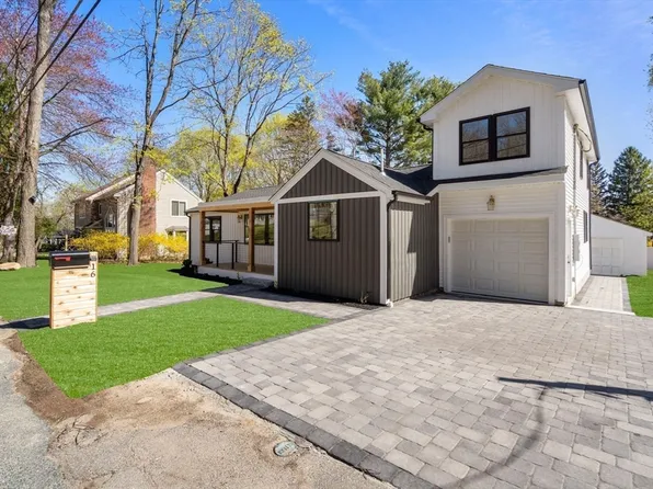 16 Chestnut St, Westborough, MA 01581
