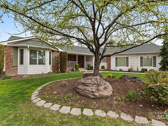 5th image of 318 E Lake Rim Ln