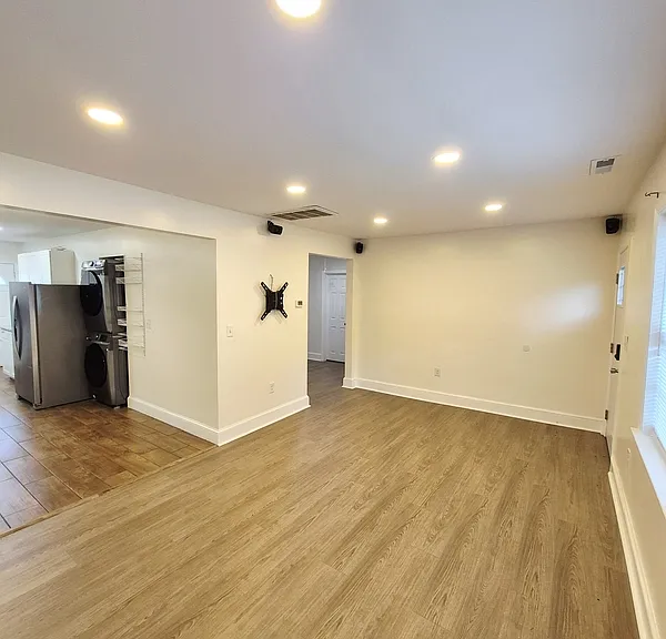 115 Slagle Ave — Photo 4