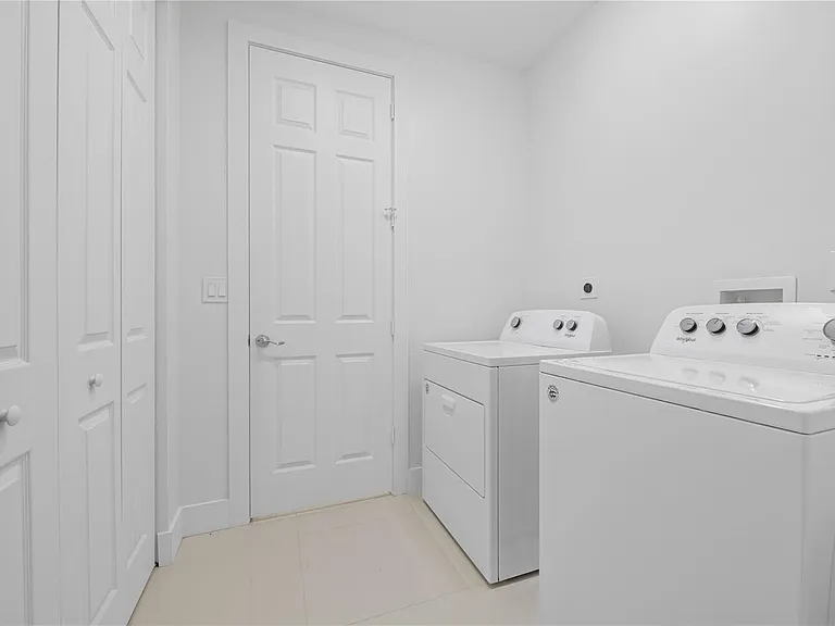 1428 SW 4th Ave #1428 — Photo 21