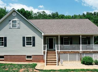 191 Erin Dr, Madison Heights, VA 24572