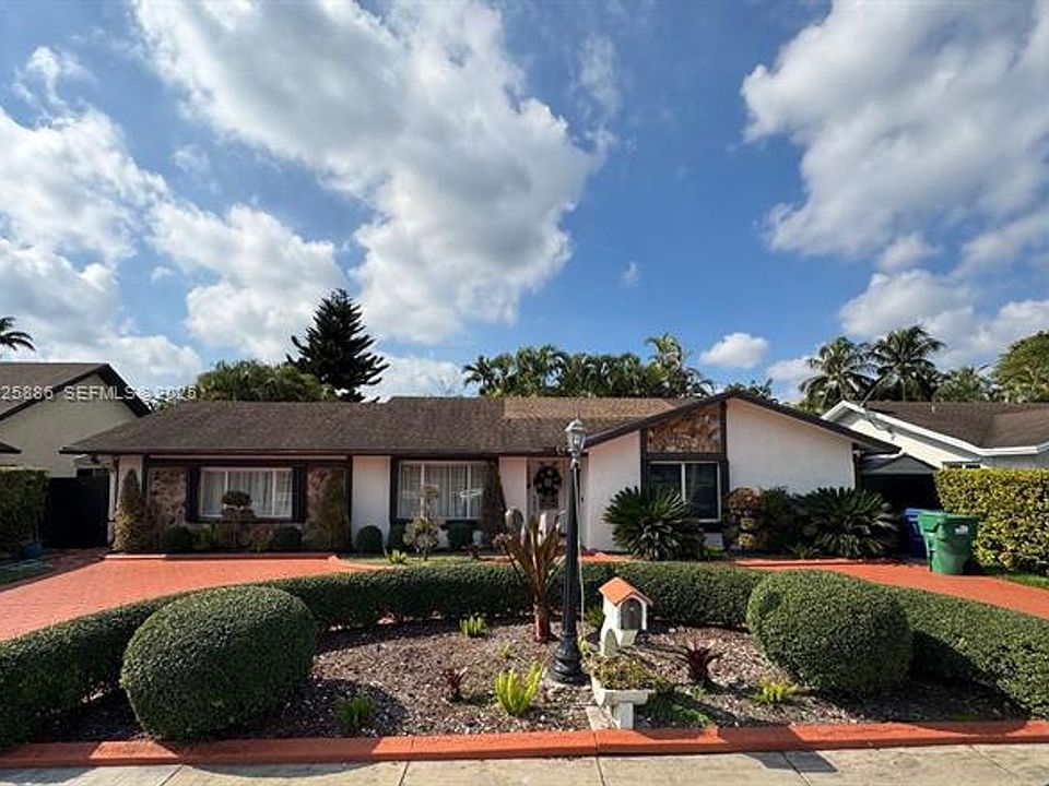 1st image of 9412 SW 127th Ave #9412