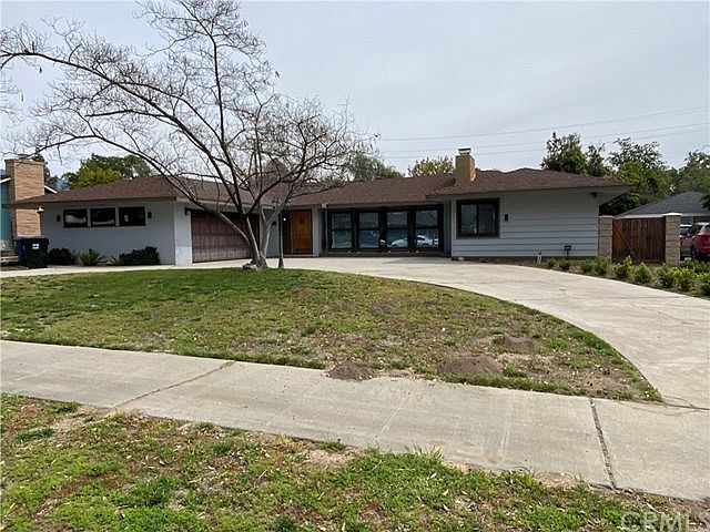 1st image of 3055 Broadmoor Blvd