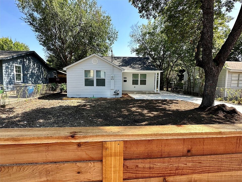 1st image of 3914 Poinsettia Dr