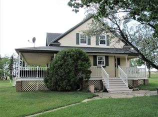 874 7th St NW, Beulah, ND 58523