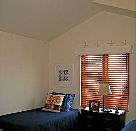 Large bedroom with vaulted ceilings