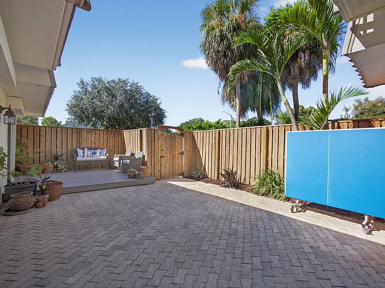 1700 Embassy Dr #103 — Photo 7
