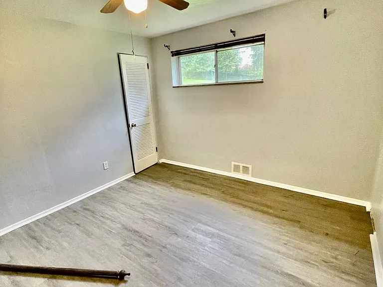 3582 S Park Rd — Photo 9