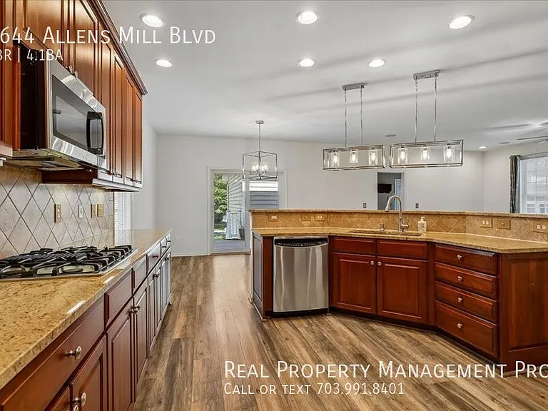 4644 Allens Mill Blvd — Photo 18
