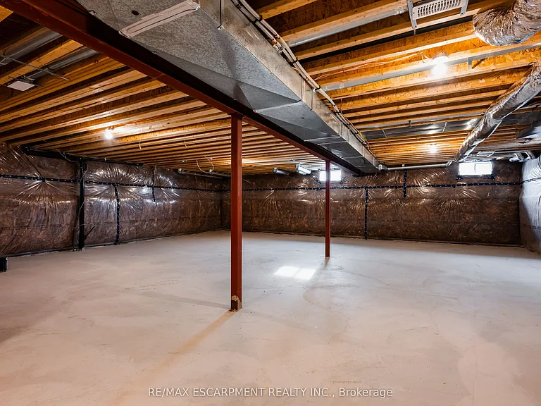 48 Sparrow Way — Photo 39