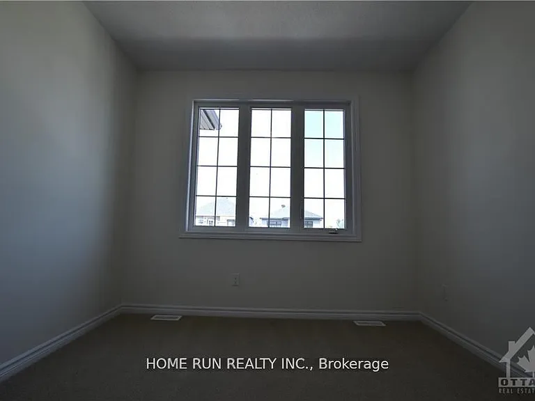 286 Turnbuckle Cres — Photo 16