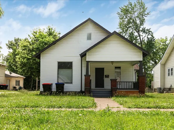 416 Grover St, Warrensburg, MO 64093