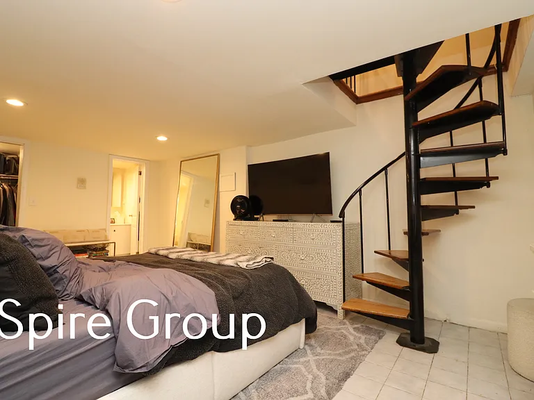 36 W 73rd St #1 — Photo 12
