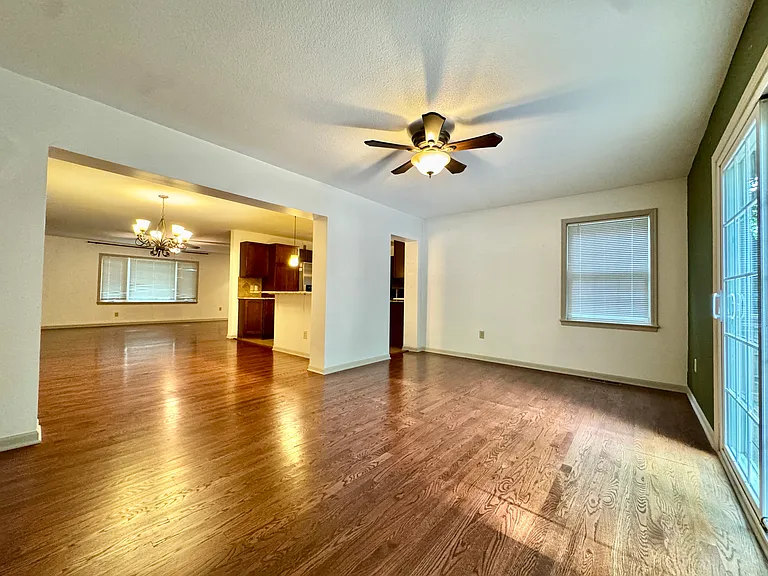 5204 Brookside Blvd — Photo 13