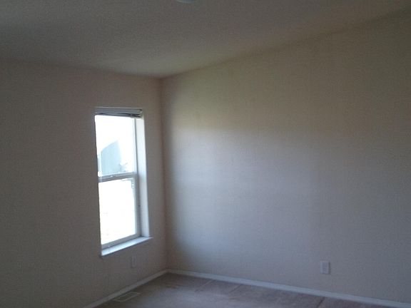 3rd image of 39 Gallup Dr