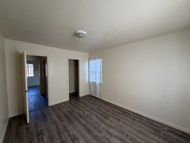 701 McClean Ave — Photo 5