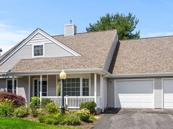 21 Deerfield Way #90, Westborough, MA 01581