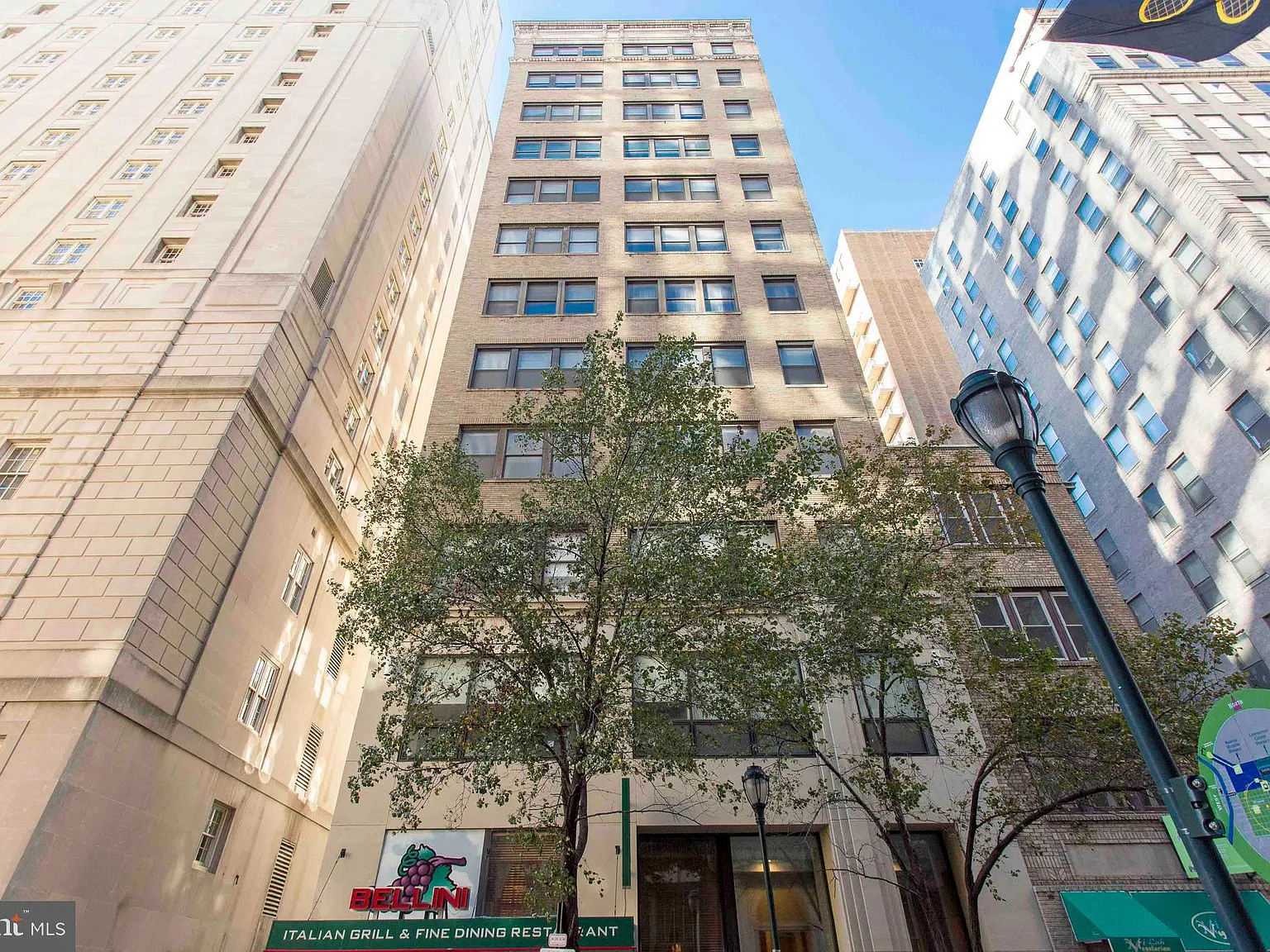 2 bed, 754 sqft, $2,720 — Photo 1