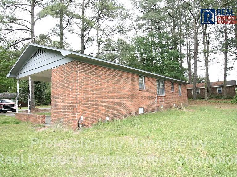 209 Sycamore St — Photo 26