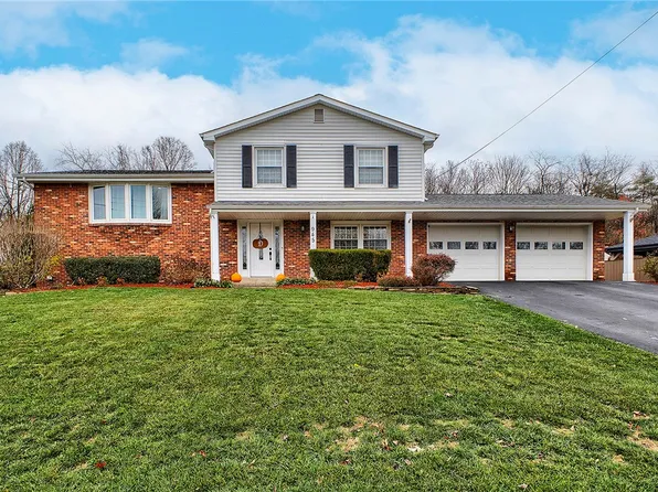 945 Rolling Meadows Dr, Greensburg, PA 15601