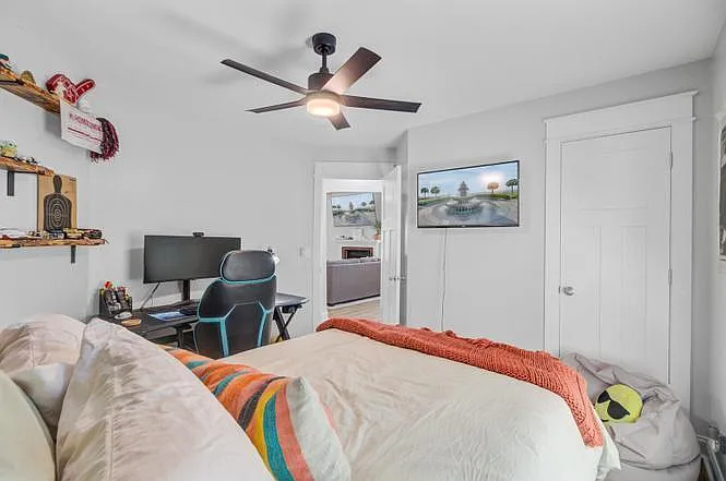 2076 Presidio Dr — Photo 7