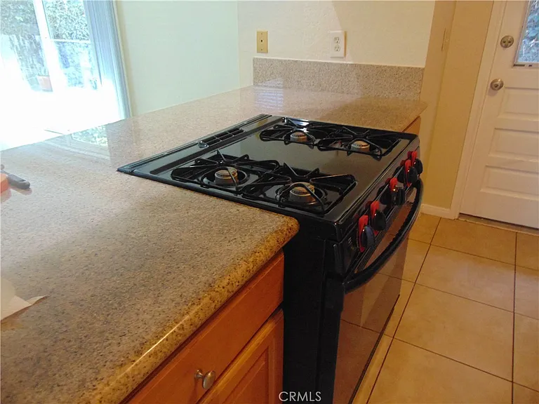 2009 Alabama St #3 — Photo 9