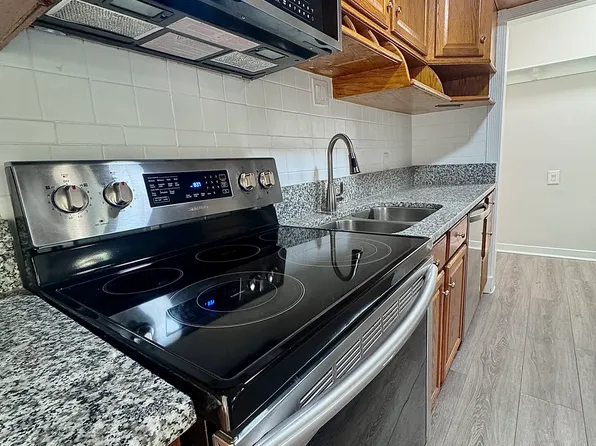 106 Garland Ave #B, Sandston, VA 23150