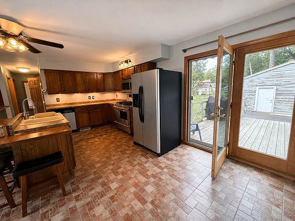 3rd image of 274 Red Oak Drive