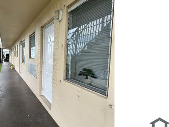 100 W 26th St APT 4