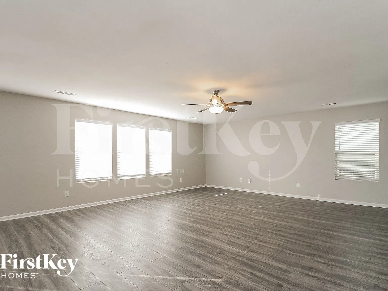 4 bed, 2.5 bath, 3012 sqft, $2,925 — Photo 4