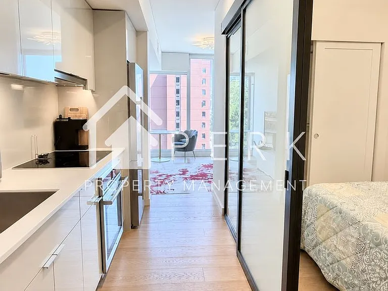 450 S Main St #1005 — Photo 6