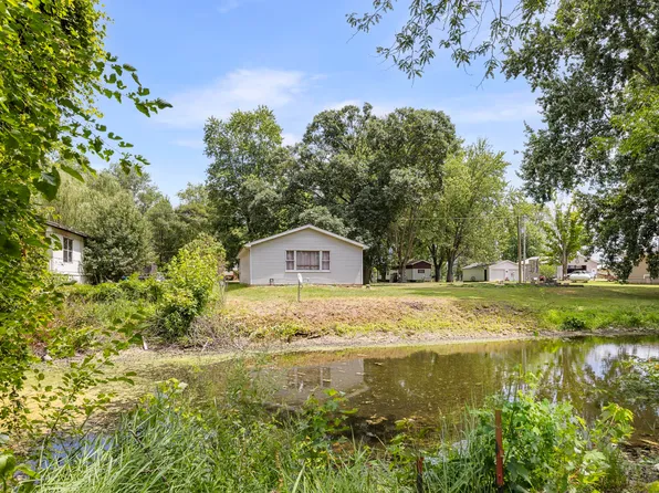 959 Williams Dr, Hastings, MI 49058
