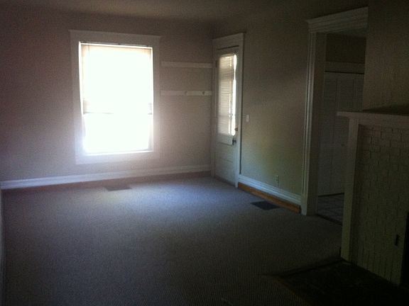 4th image of 814 N 10th St APT 1